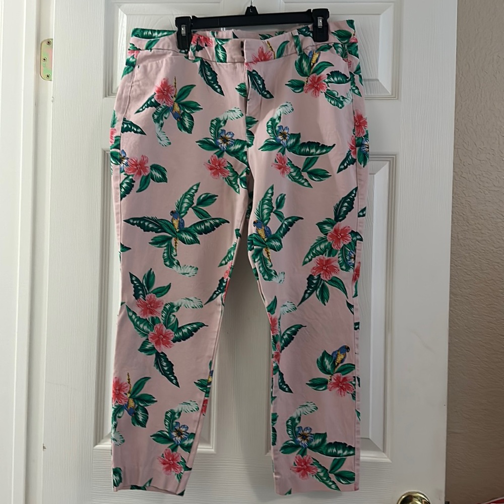 Old Navy floral pixie pant